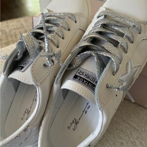 NEW Vintage Havana Women’s Fashion Sneakers